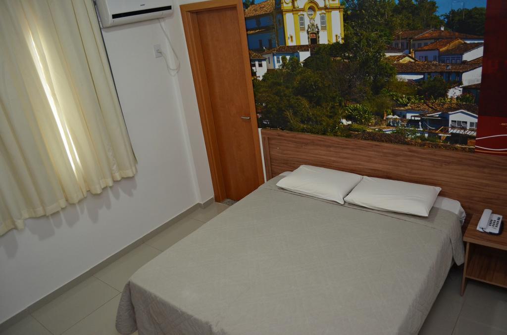 Hotel Grande Minas Vespasiano Pokoj fotografie